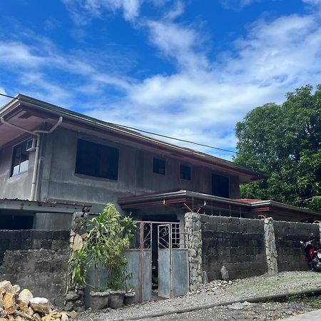 Uncharted Hostel Puerto Galera Exteriér fotografie