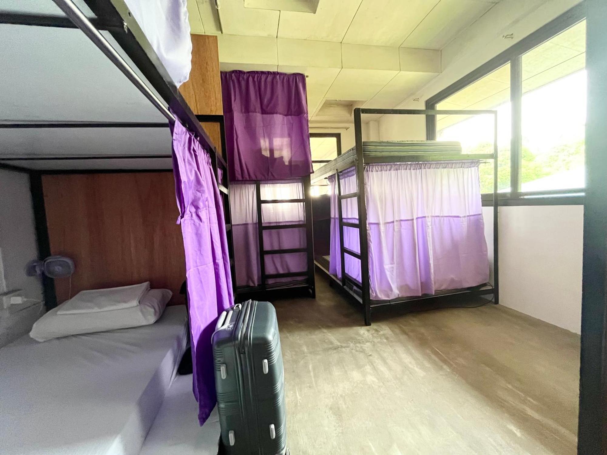 Uncharted Hostel Puerto Galera Exteriér fotografie